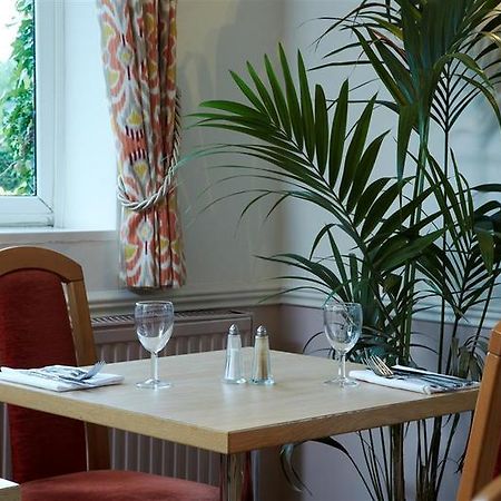 Consort Hotel Rotherham Esterno foto