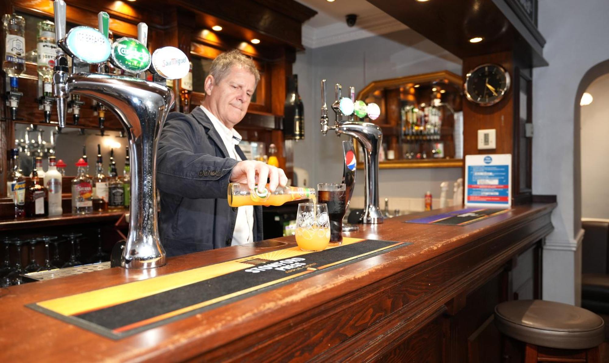 Consort Hotel Rotherham Esterno foto