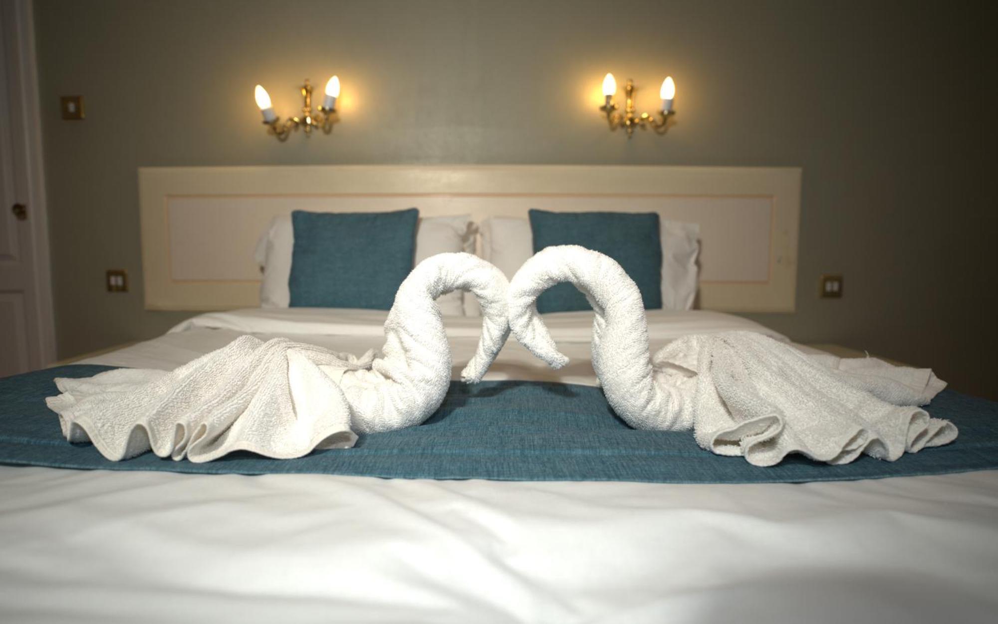 Consort Hotel Rotherham Esterno foto