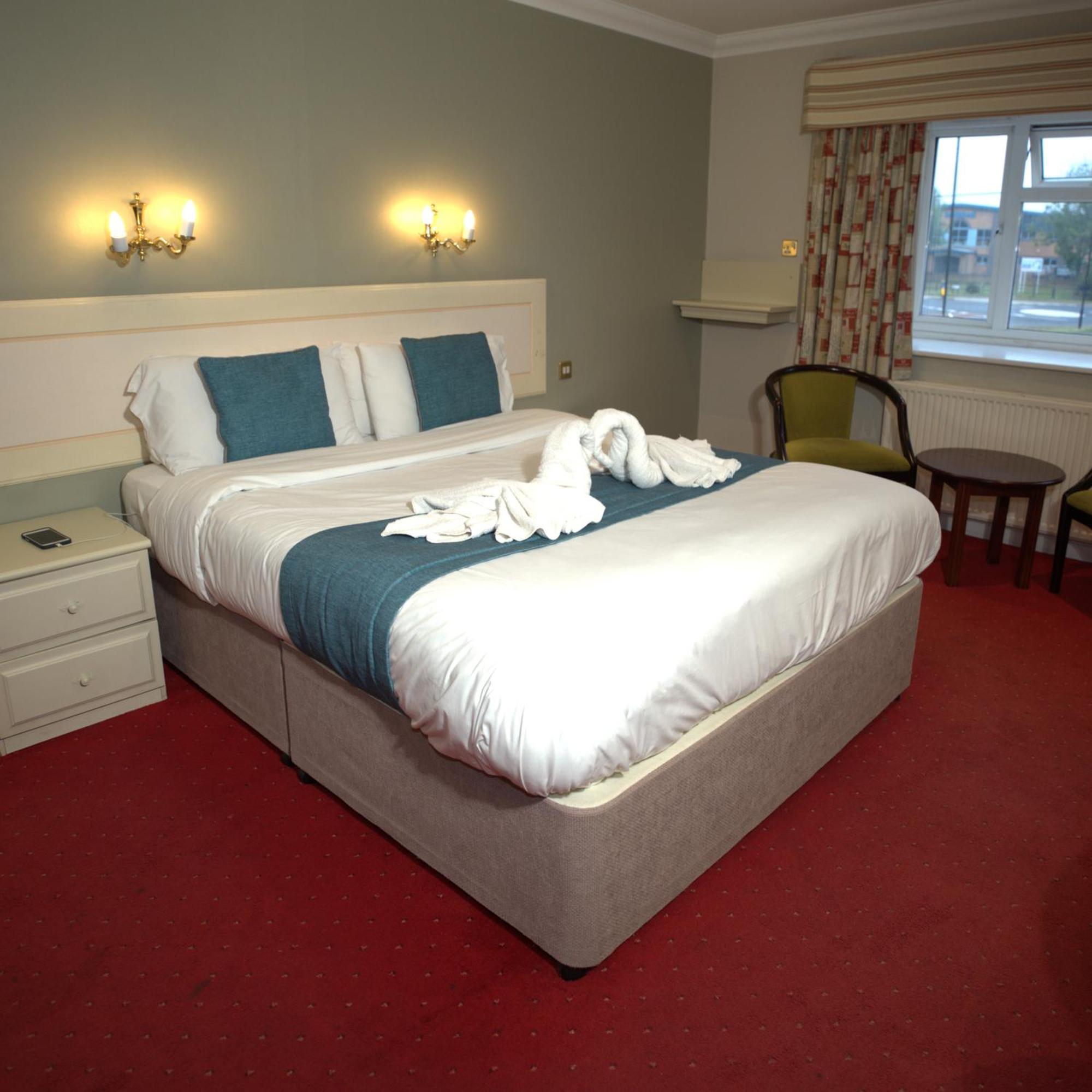 Consort Hotel Rotherham Esterno foto