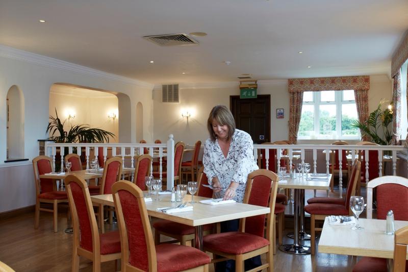Consort Hotel Rotherham Esterno foto